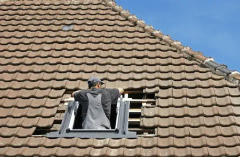 Pose de velux - La Ville-aux-Dames